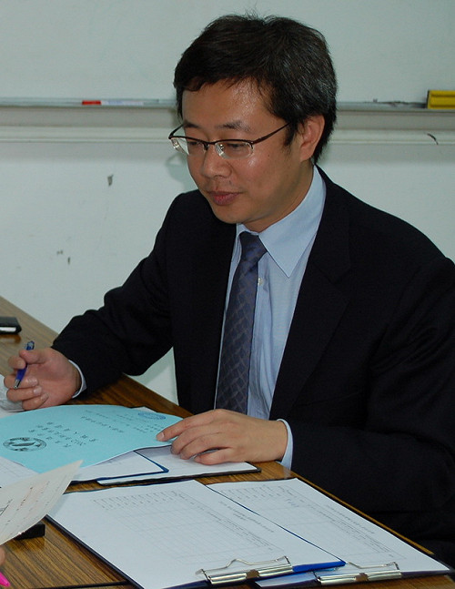 綠新北市黨部主委之爭  羅致政待突圍