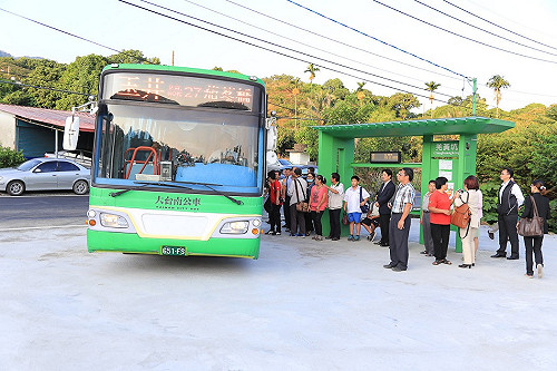 南市公車進偏鄉載學子  打造通暢求學路