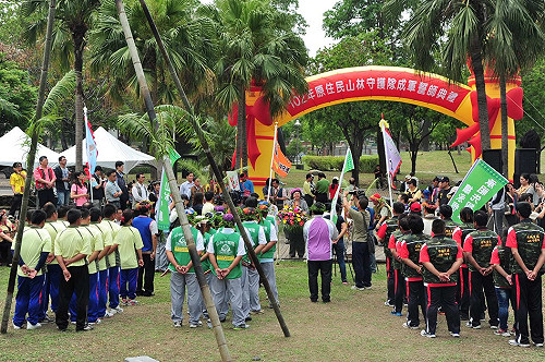 抓山老鼠  高市原民山林守護隊成軍