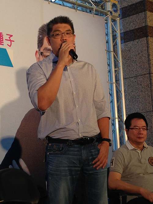 柯P訪日韓  連酸：可學首爾當選入民進黨