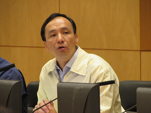 跟拆違建？ 朱立倫：每年都拆1萬多件