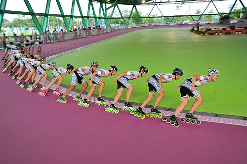 高雄國際滑輪溜冰場啟用 可辦200、400賽程