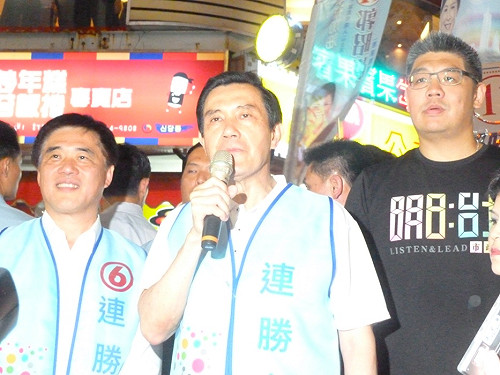 馬郝陪同西門町高調掃街惹怨 連：感覺還好