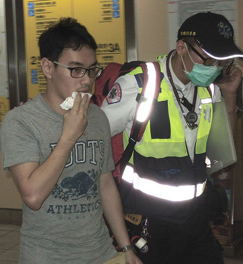 男子北捷車廂內脫衣  引發騷動1民眾受傷