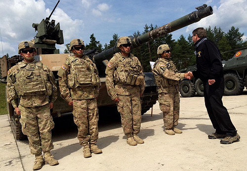 美軍擬讓跨性別者服役 童軍接納同性戀領袖