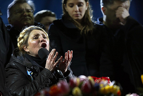 烏前總理獲釋  對支持者說：你們是英雄