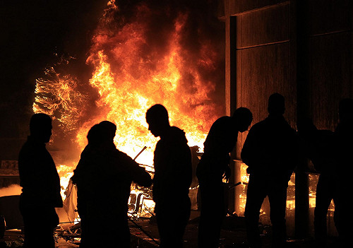 反政府示威擴大  埃及總統解散內閣