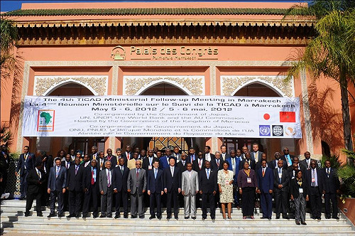 爭取新盟友  日本大手筆援非