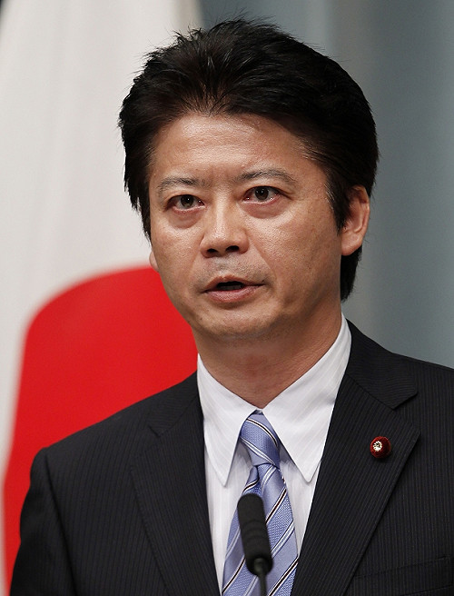 日外相：中國應提高軍費透明度