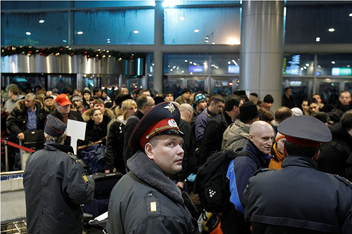 莫斯科機場遭炸彈客攻擊  至少35死