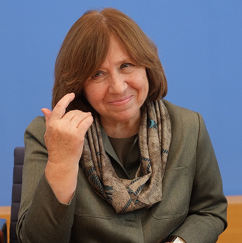 諾貝爾文學獎得主：我們活在黑暗時代