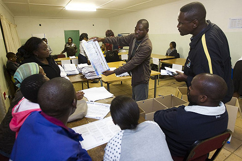 南非大選自由世代首投  執政黨可望勝出