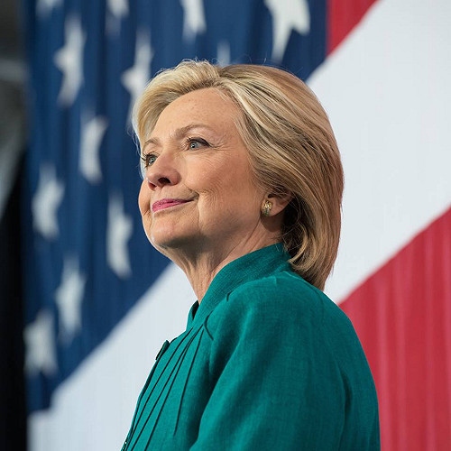 希拉蕊提公立大學學費改革 爭取年輕選民