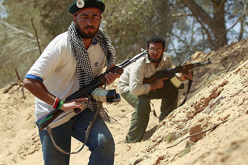 利比亞反對派逼近首都  美法意見分歧