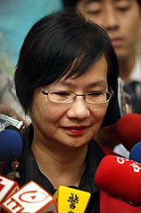 黨內促檢討不分區  羅淑蕾:堅持說對的話