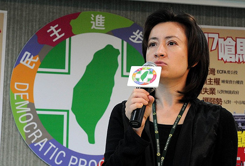 蕭美琴 : 黃文君若受脅迫   可私下聯繫