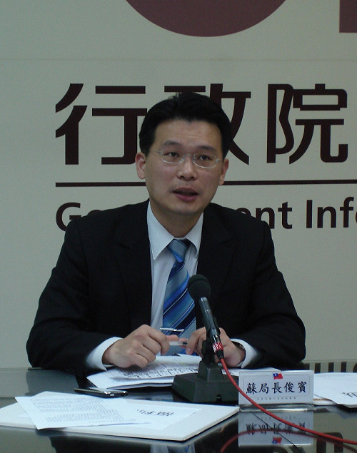 看報開記者會  新聞局變澄清局？