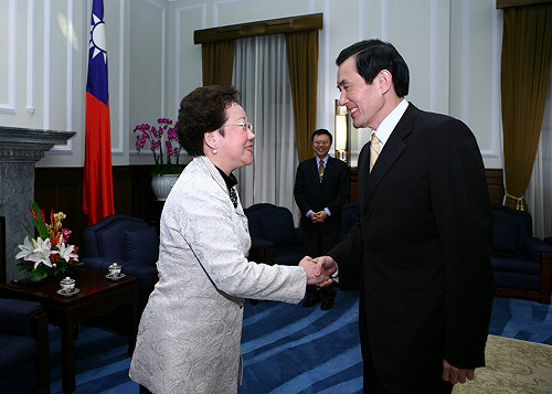 呂專訪馬  聚焦兩岸政策