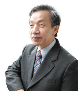 專訪前國史館長    張炎憲 : ROC還在流亡中