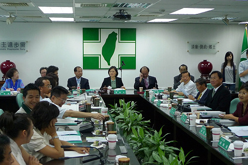 民進黨新核心就任  張俊雄：祝福