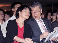 任用楊偉中惹批評  陳冲：可配合修法