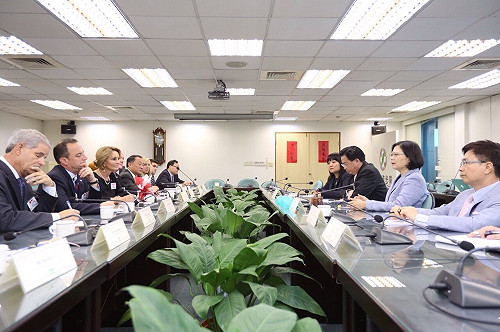 美共和黨拜會 蔡英文：將推動台灣加入TPP