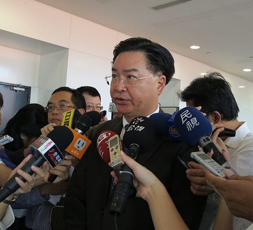 吳釗燮：美未同意前 竟先宣布小刀駐美