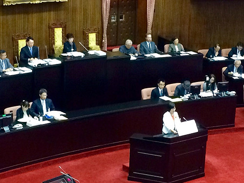 臨全會在即柱姊拒訪  周倪安鼓勵回基層發展