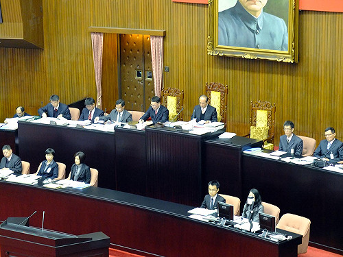 2015總預算通過 省府初審遭刪又恢復