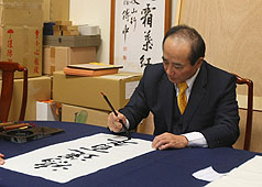 2012馬王是否合擊 年後明朗