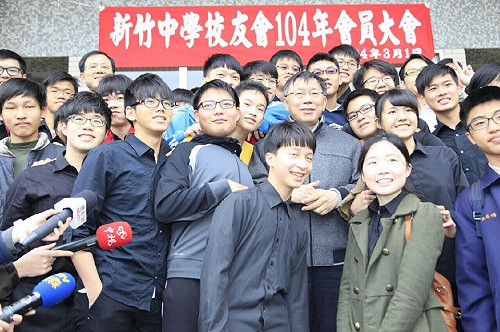 支持第三勢力？柯P：變數太多 儘量中立