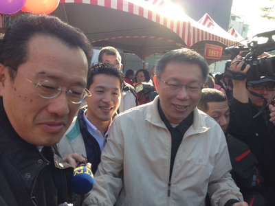 柯諷顧矯情受質疑 綠議員：批矯情算客氣