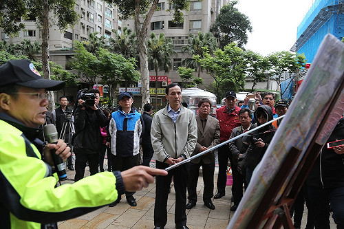 藍初選領表期延長10倍? 朱立倫避談