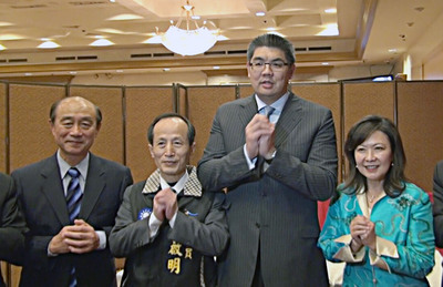 透露參選 連勝文：有機會要麻煩大家