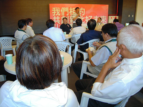 洪耀福 : 已無中間選民  輸贏關鍵在「動員」