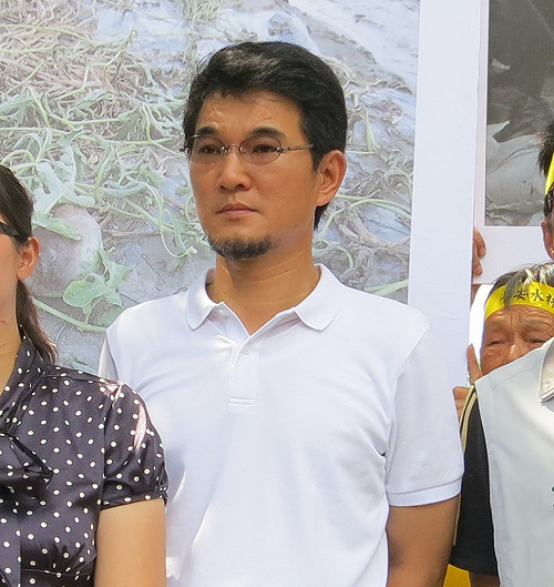 劉建國酸蘇治芬：與「3位民主前輩」競選