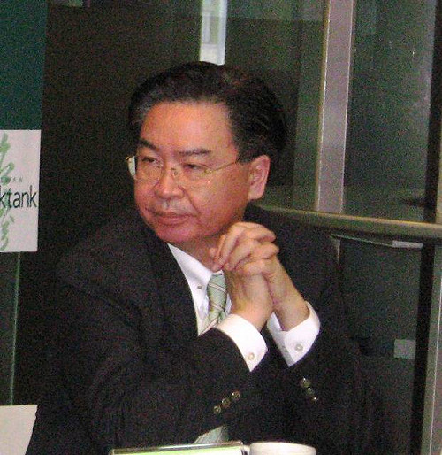 當美官員面 吳釗燮：美國當中國的啦啦隊？
