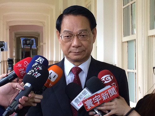 朱立倫帶職參選  藍委護航、綠委罵無賴