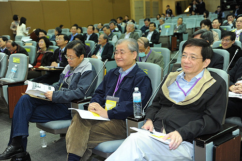 網路研習營震撼內閣 官員：覺得Shock