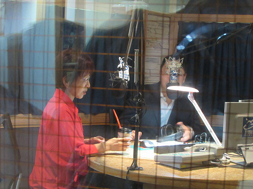 父親遭質疑 洪：為何我談受難就像有內情？