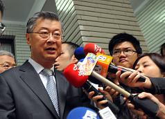 胡幼偉暴走？ 陳冲：不該我幫他解釋