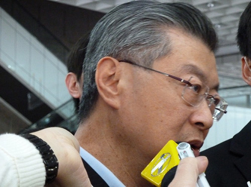 無法源津貼  陳冲：先以措施性法律處理