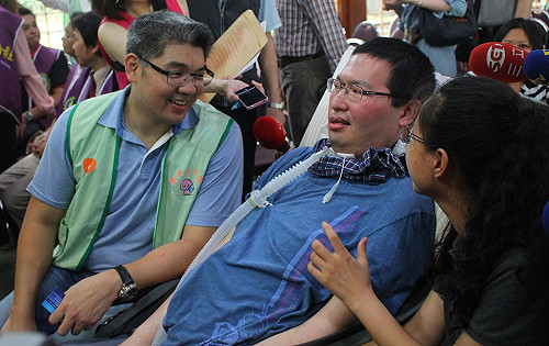 沈批12年國教壓垮國民黨 連：無助解決問題