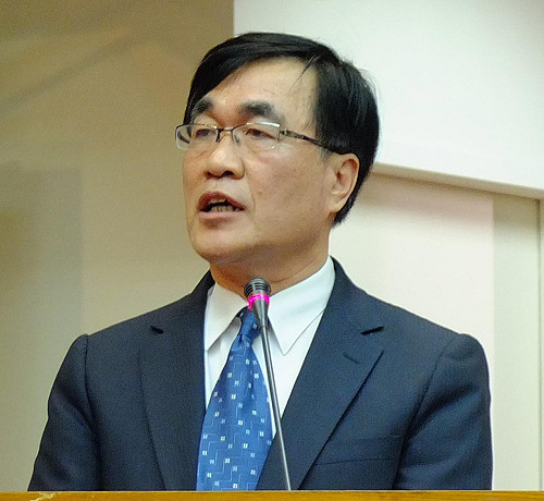 行政院：龍應台、張家祝曾有外國居留權