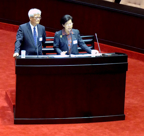 隨馬下台？張博雅：做2年就辭不尊重憲法