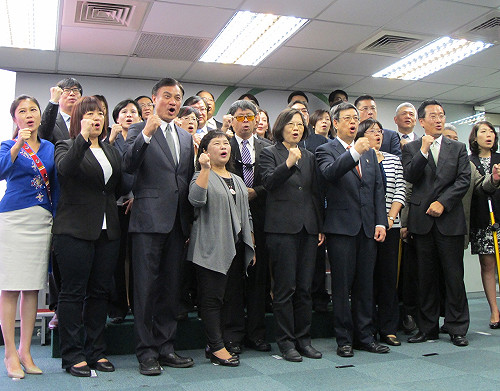 小英稱不分區「很不民進黨」也得監督新政府