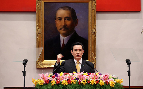 馬英九清廉被質疑  府黨齊發新聞稿反擊