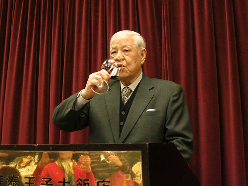 李登輝：嘴唇上皮膚癌已經移除