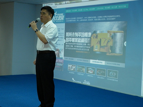 團隊重整  藍搶救郝龍斌週記