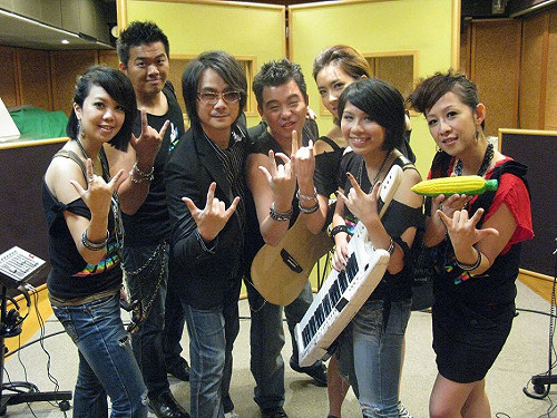 組樂團以搖滾助選  馬辦又出花招